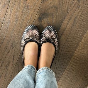 Steve Madden Black and Silver Studded Flats